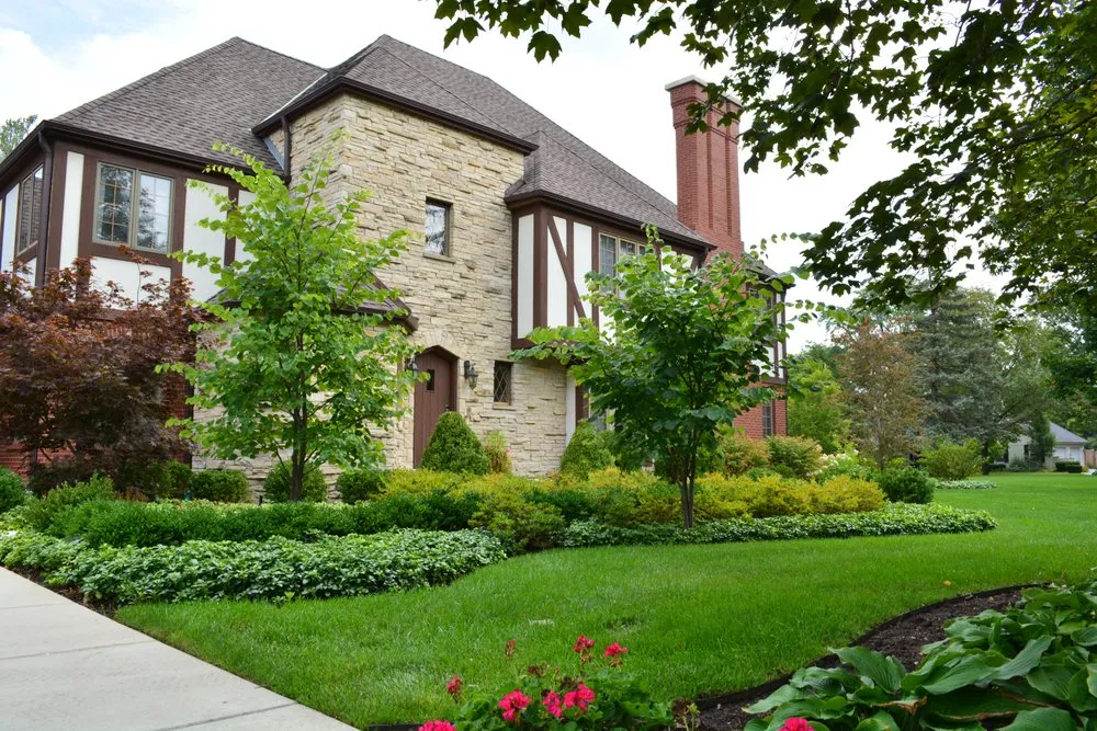 Trusted residential landscaping experts serving Libertyville, IL - Martin John