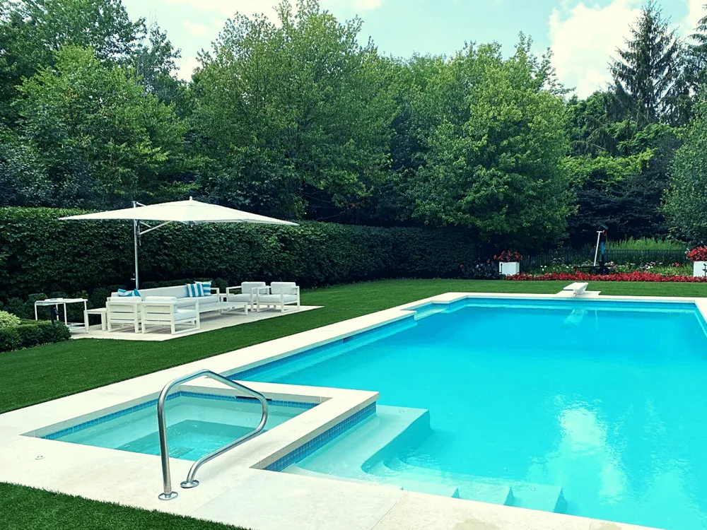 Expert residential landscaping in Libertyville, IL - Martin John