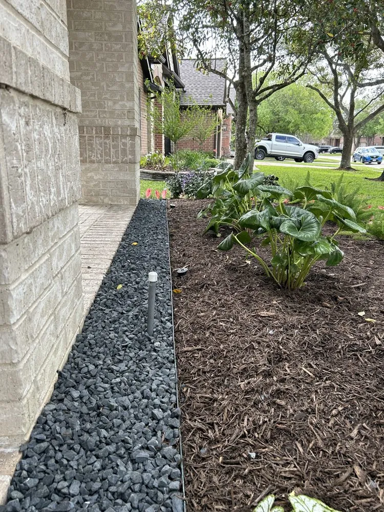 Professional lawn care service experts serving Deer Park, TX - Martin Land Design