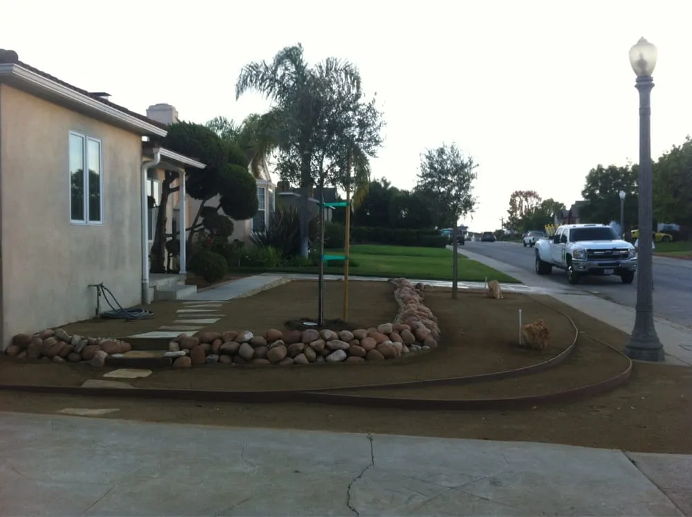 Professional lawn mowing service in El Segundo, CA by Martin Landscaping