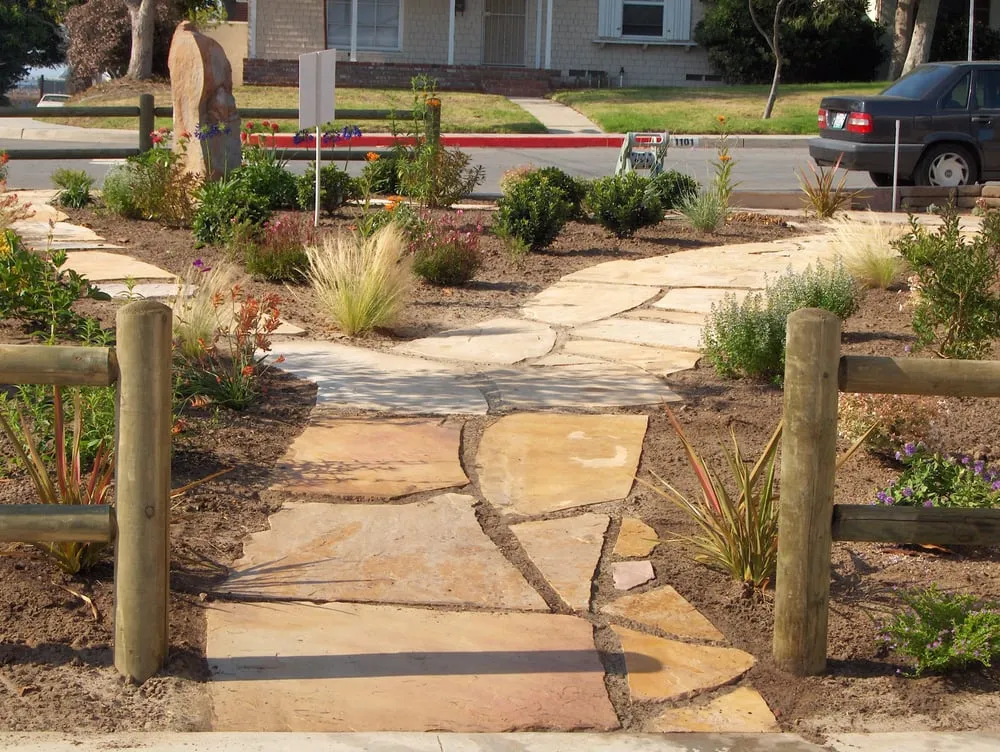 Affordable outdoor landscaping in El Segundo, CA by Martin Landscaping