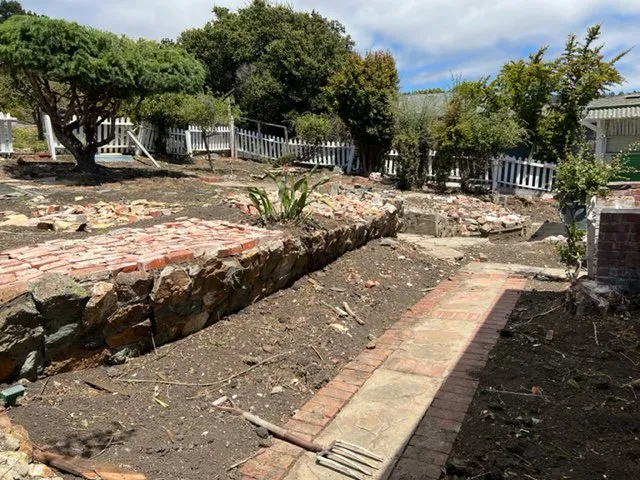 Local yard maintenance experts serving Richmond, CA - Martin Landscaping