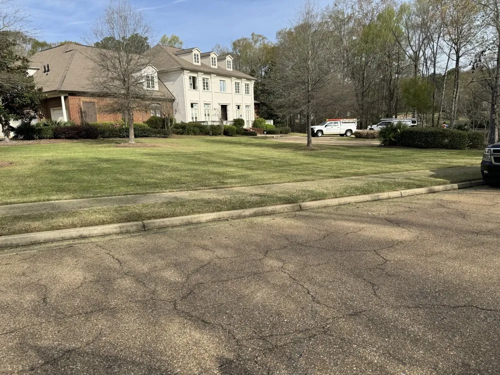 Trusted outdoor landscaping in Jackson, MS by Martin lawn and landscape