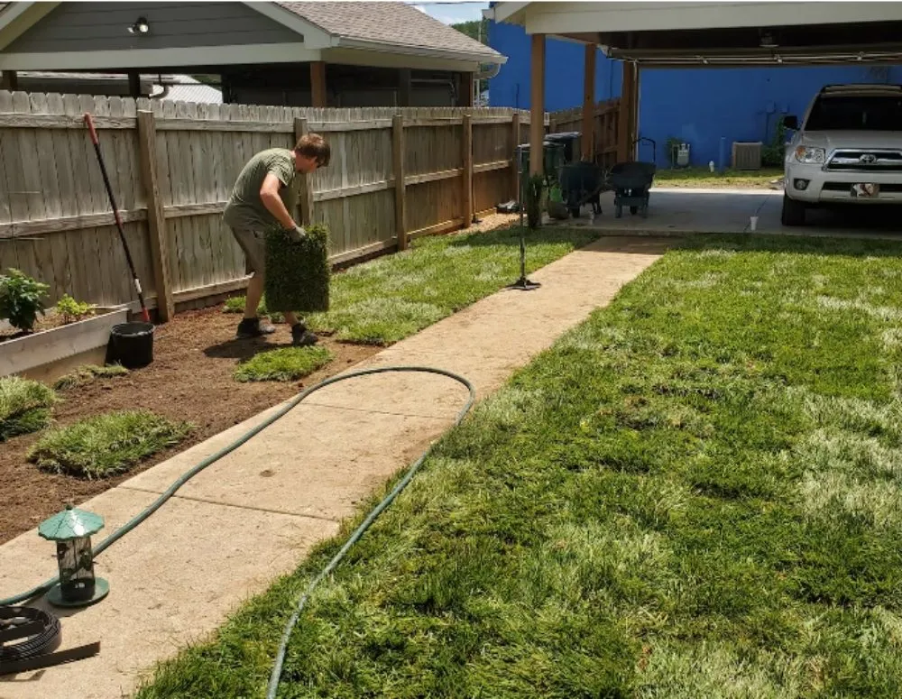 Custom yard maintenance in Lebanon, TN by Martin Lawnscapes