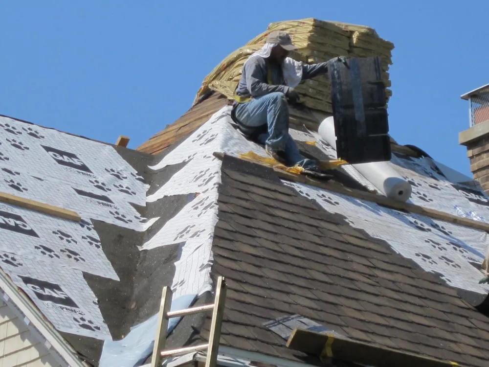 Affordable garden landscaping for beautiful yards in Hiawatha, IA by Martindale Pinnacle Construction