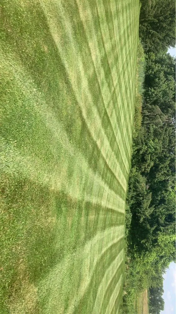 Local lawn mowing service in Oxford, PA by Martinelli’s Outdoor Services