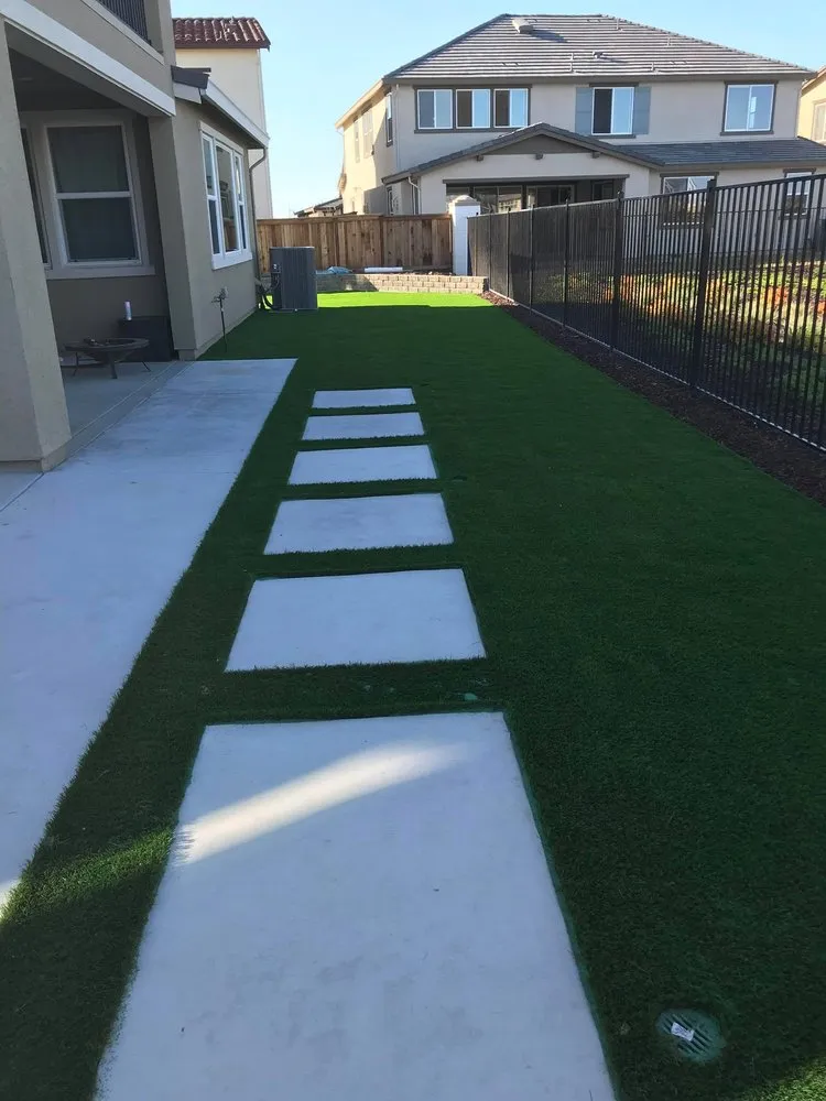 Trusted yard cleanup service experts serving Turlock, CA - Martines Gardening & Landscaping Services