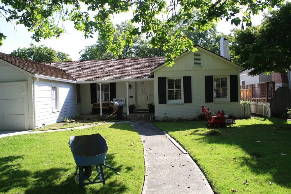 Expert yard maintenance for outdoor upgrades across Los Altos, CA - Martinez & Smith Landscaping