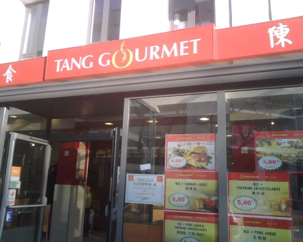 Expert lawn care service for beautiful yards across Chicago, IL - Martinez B. Landscaping