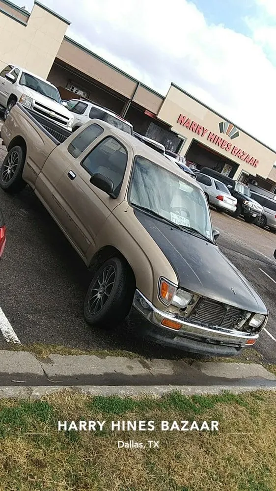 Professional outdoor landscaping with custom design in Corsicana, TX by Martinez bros.