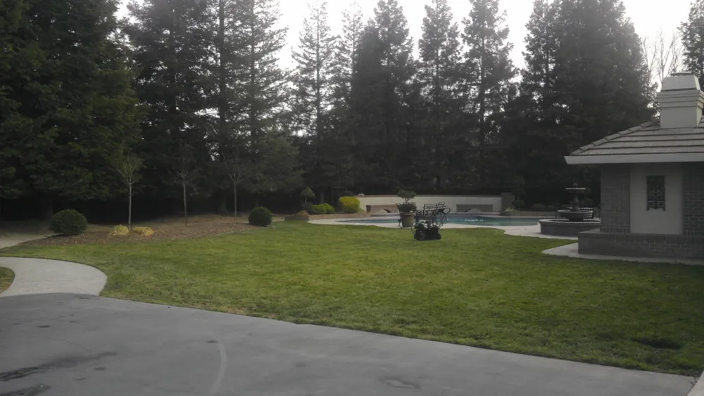 Professional lawn mowing service experts serving Sacramento, CA - Martinez Bros. Landscape