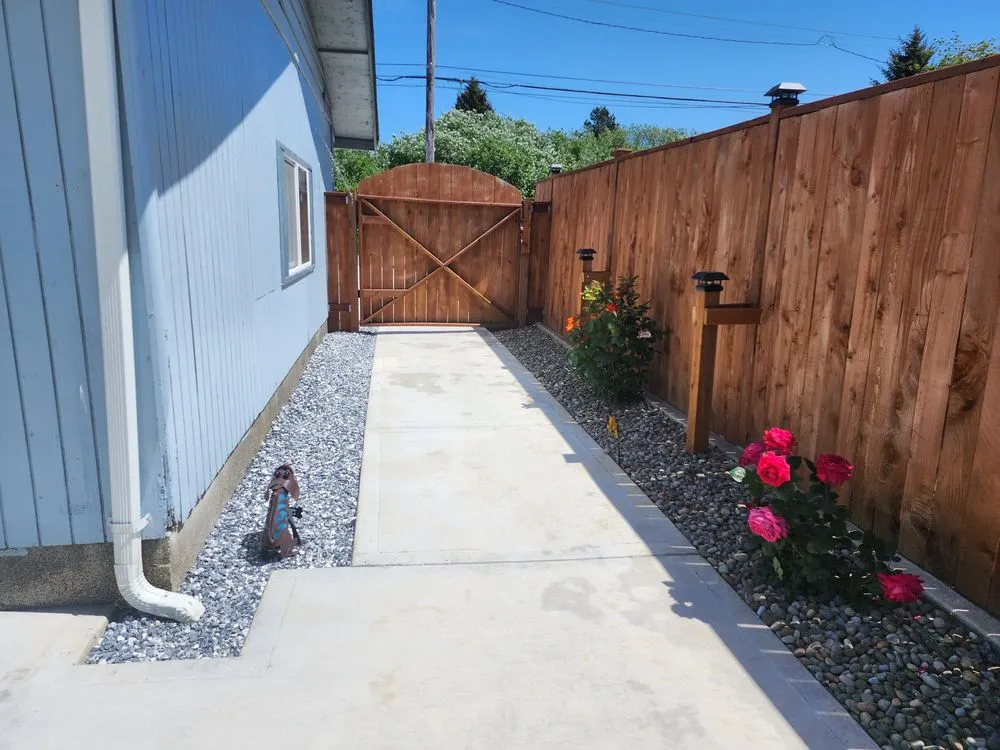 Top-rated lawn mowing service for residential properties across Shelton, WA - Martinez Diaz Landscaping