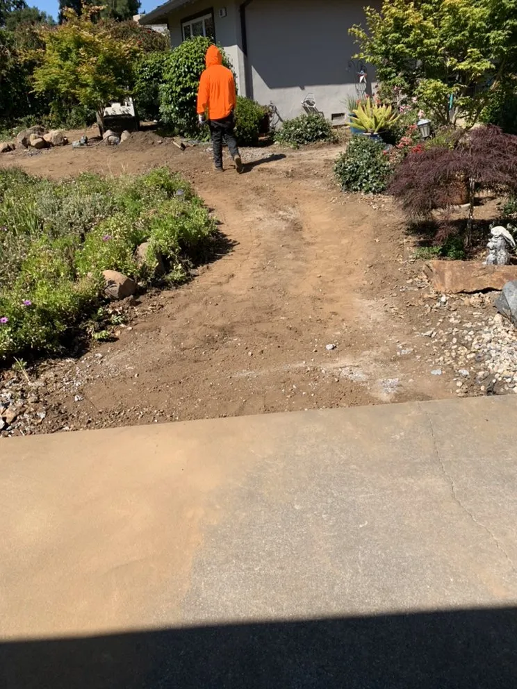 Top-rated lawn mowing service for homes in San Bruno, CA by Martinez Garden