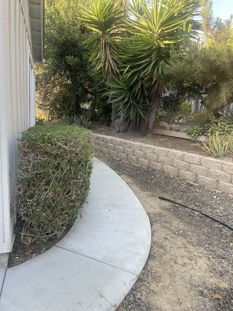 Expert outdoor landscaping in San Diego, CA by Martinez Gardening