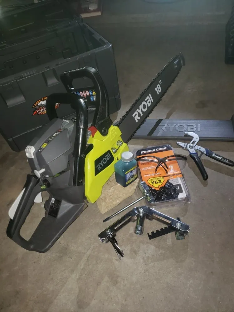 Local yard cleanup service in Frankfort, IN by Martinez Land Art Services