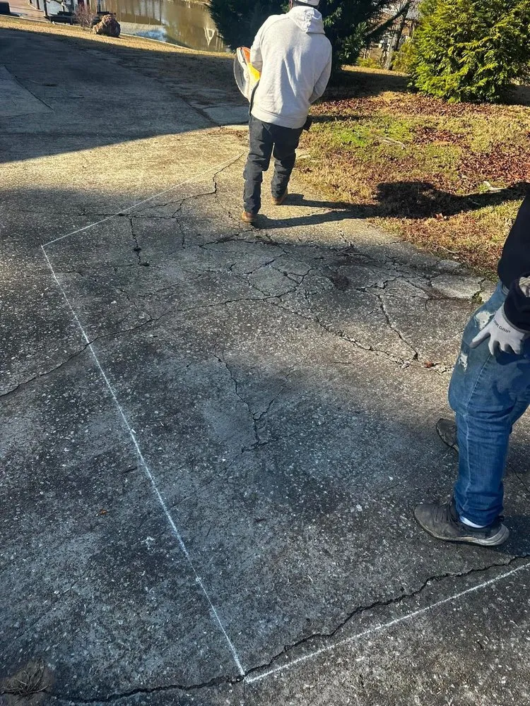 Trusted landscape design for year-round maintenance in Clanton, AL by Martinez Landcare & Maintenance