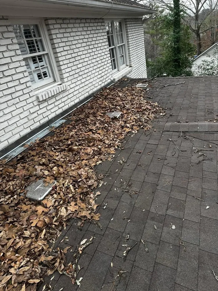 Affordable lawn mowing service in Clanton, AL by Martinez Landcare & Maintenance