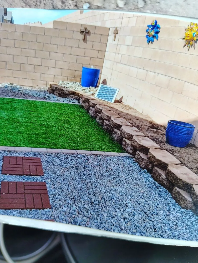 Affordable landscape design for homes in Albuquerque, NM by Martinez Landscape
