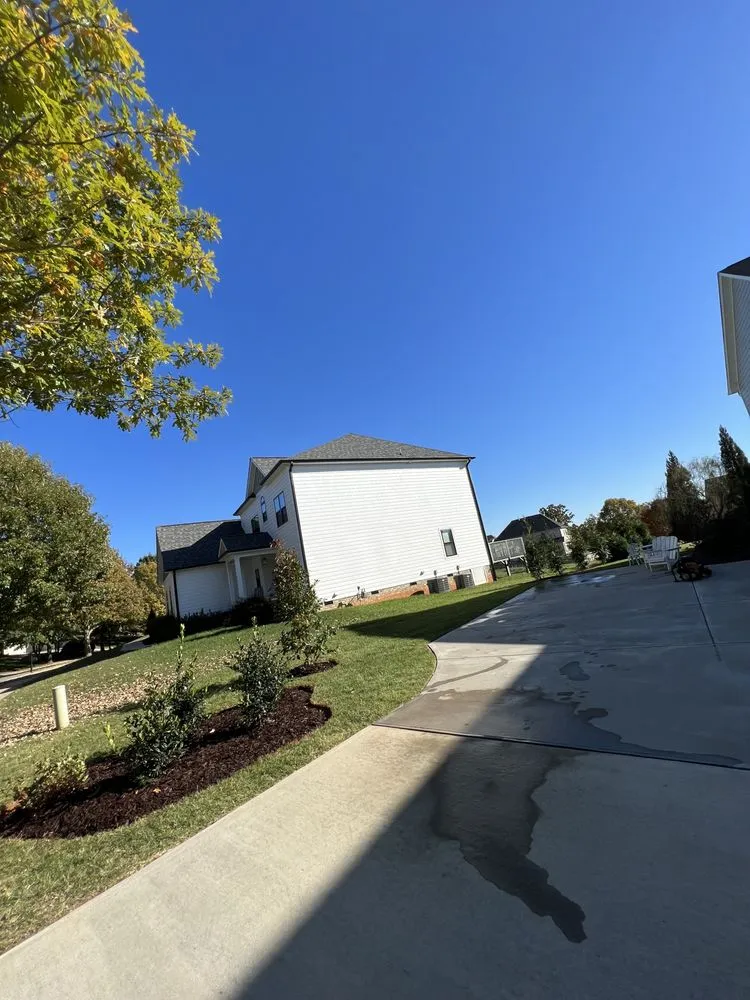 Trusted outdoor landscaping for residential properties in Burlington, NC by Martinez Landscapes