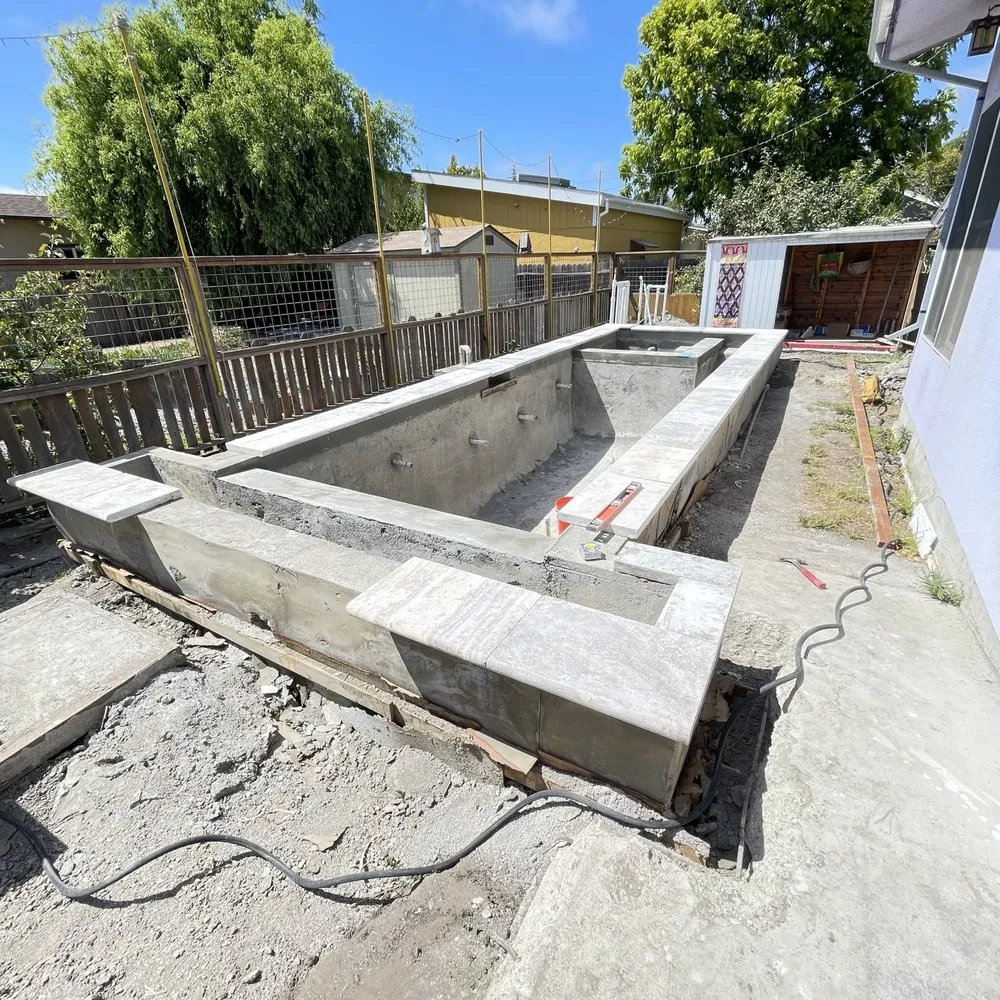 Custom garden landscaping experts serving Pittsburg, CA - Martinez Landscaping & Tree Service