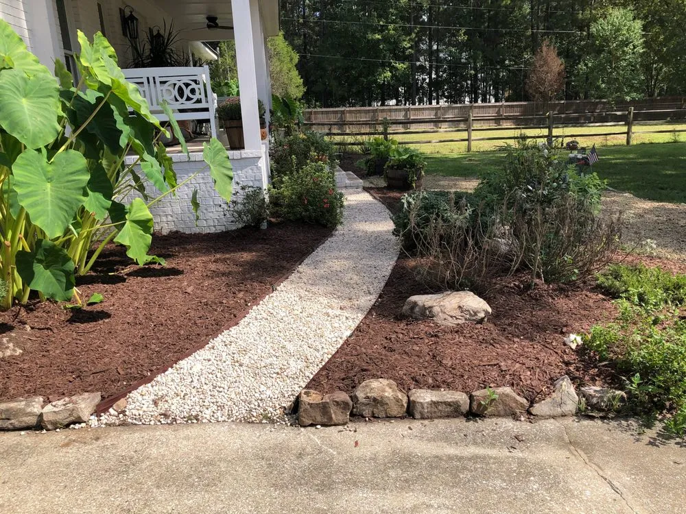 Custom yard maintenance in Summerville, SC - Martinez Landscaping and Pine Straw Service