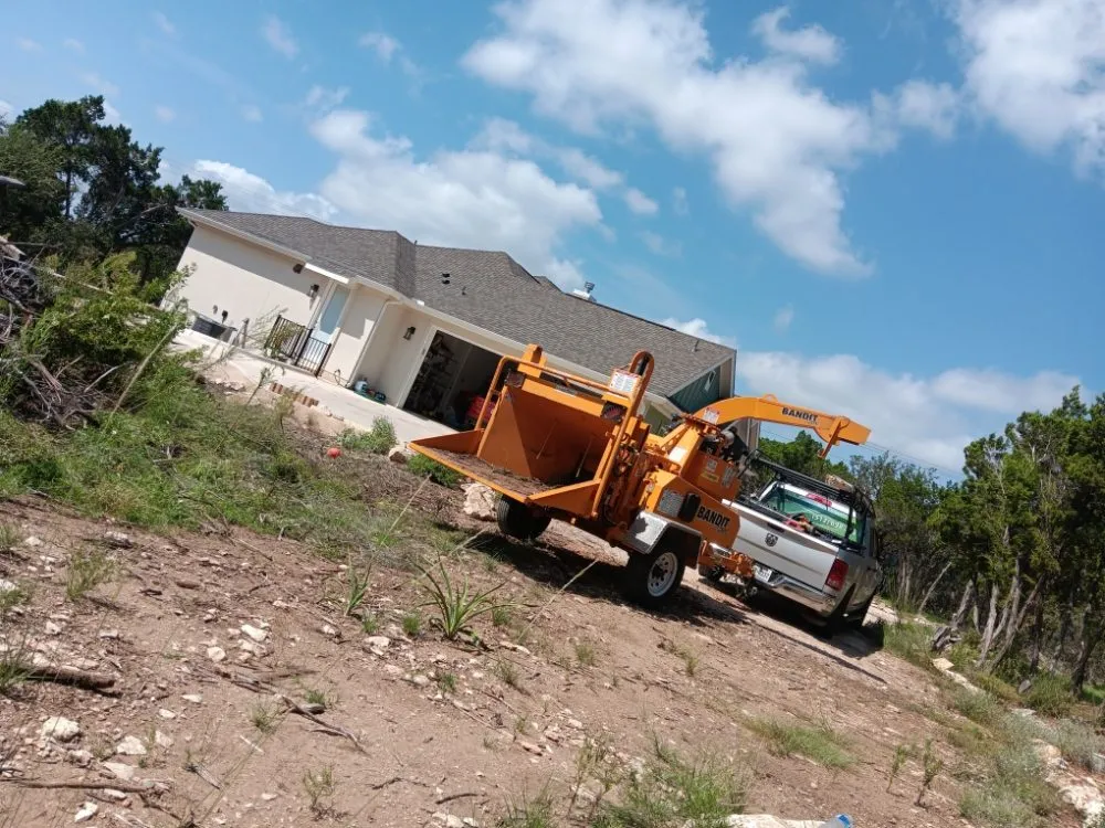 Reliable lawn care service for year-round maintenance across Round Rock, TX - Martinez Landscaping And Sprinklers System