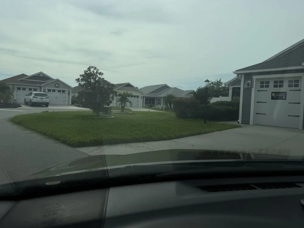 Trusted yard maintenance in Lady Lake, FL - Martinez Landscaping And Tree Service