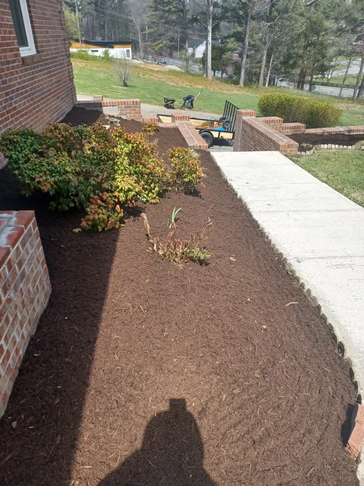 Affordable landscape design in Cookeville, TN - Martinez landscaping
