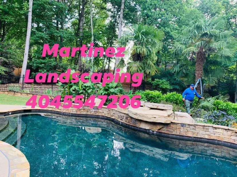 Professional garden landscaping for beautiful yards in Duluth, GA by Martinez Landscaping