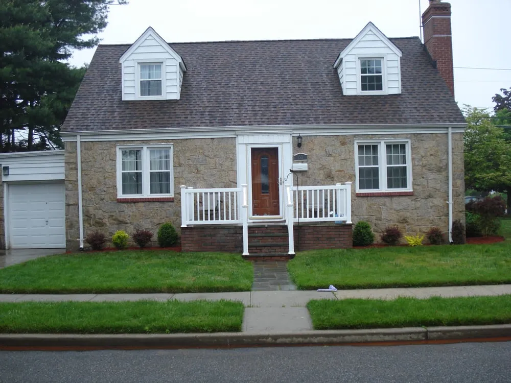 Reliable lawn care service in Jamaica, NY - Martinez Landscaping