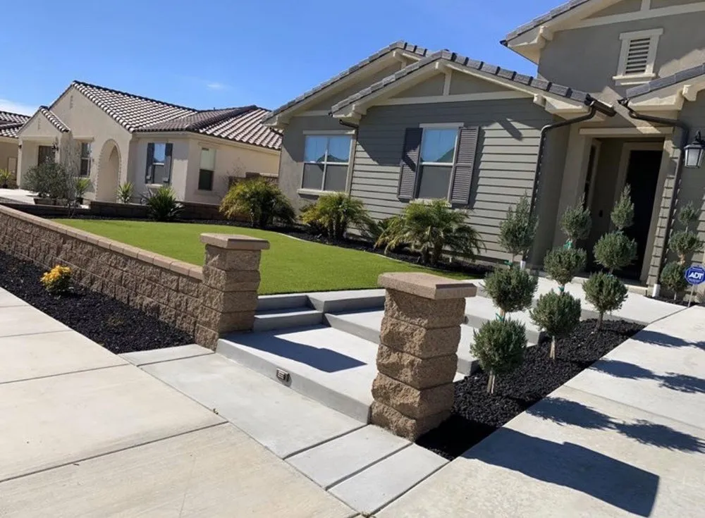 Affordable yard cleanup service experts serving Lawndale, CA - Martinez Landscaping