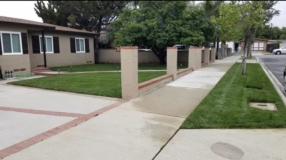 Local residential landscaping for year-round maintenance in Lawndale, CA by Martinez Landscaping
