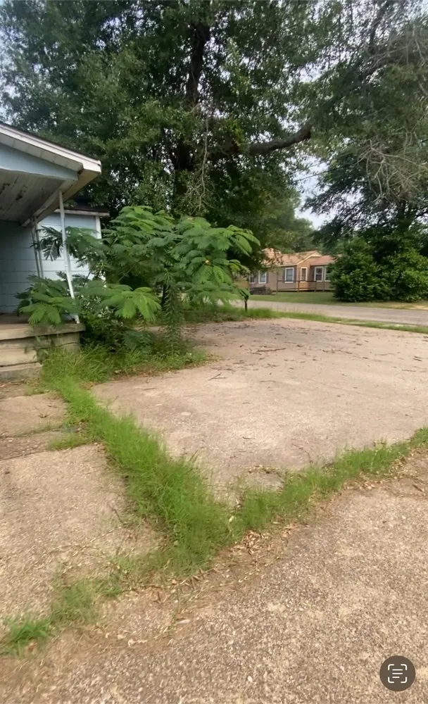 Trusted residential landscaping in Longview, TX - Martinez Landscaping