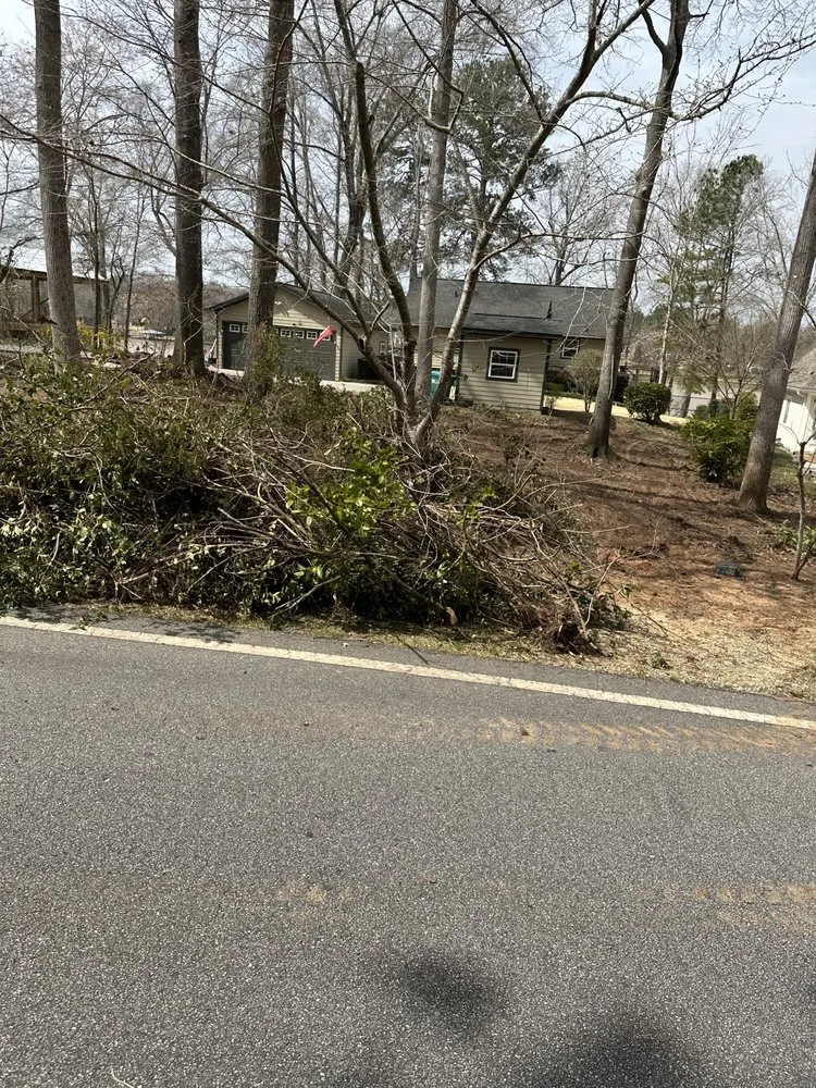 Custom lawn care service in Macon, GA by Martinez Landscaping