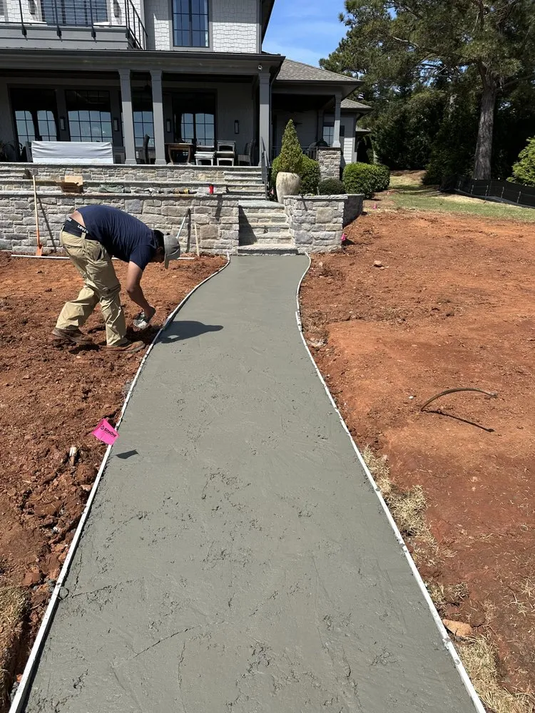 Trusted lawn mowing service in Macon, GA - Martinez Landscaping