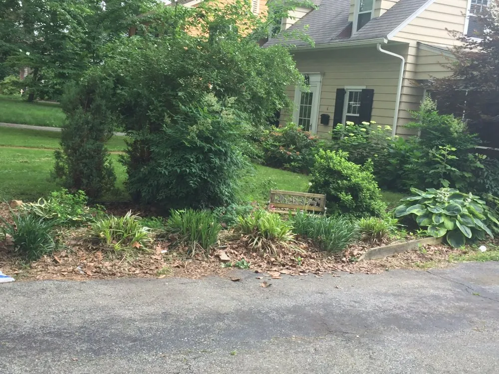 Custom garden landscaping in New Castle, DE by Martinez Landscaping