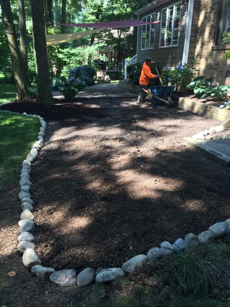 Expert yard cleanup service experts serving New Castle, DE - Martinez Landscaping