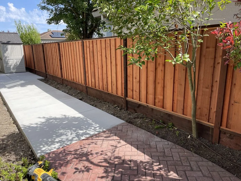 Top-rated garden landscaping with custom design in Petaluma, CA by Martinez Landscaping