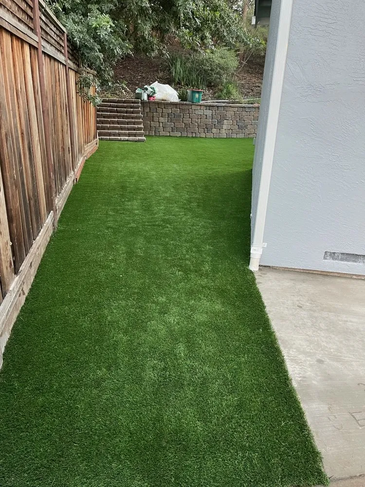 Professional garden landscaping experts serving Pittsburg, CA - Martinez Landscaping