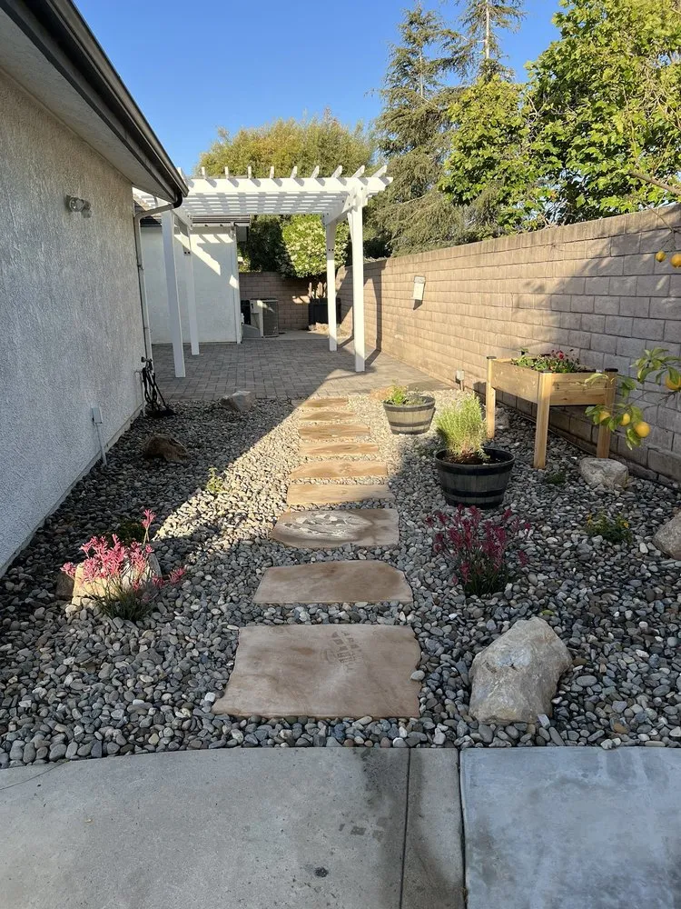 Affordable lawn mowing service in Santa Maria, CA - Martinez Landscaping