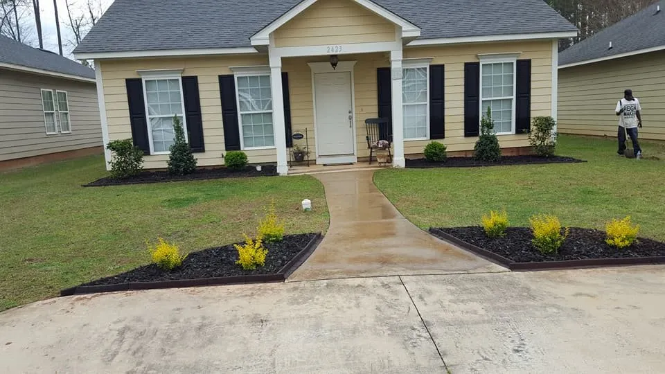 Affordable garden landscaping in Albany, GA - Martinez Landscaping Services