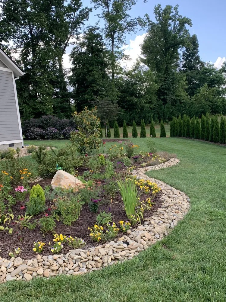 Reliable landscaping services in Hendersonville, NC - Martinez Landscaping Services