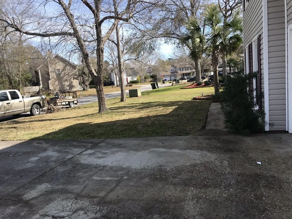 Trusted lawn care service near you in Summerville, SC by Martinez Landscaping