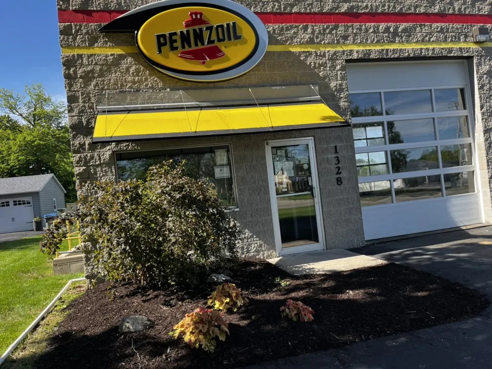 Local garden landscaping in Watertown, WI by Martinez Landscaping