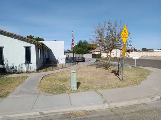 Martinez Landscaping Logo