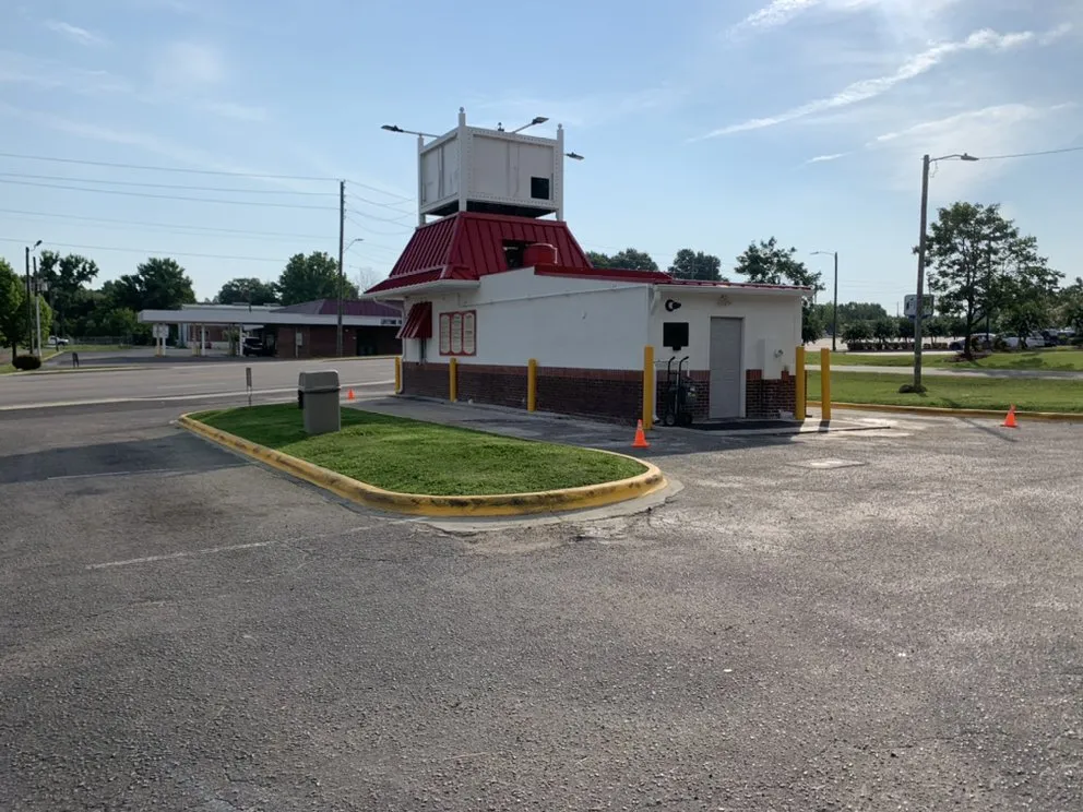 Professional yard cleanup service in Sanford, NC by Martinez Lawn Care