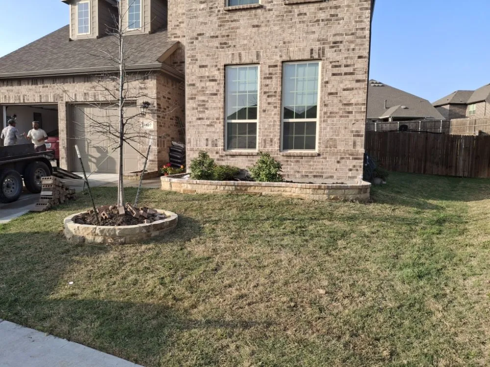 Reliable residential landscaping in Dallas, TX by Martinez Lawn Service Residential and Commercial