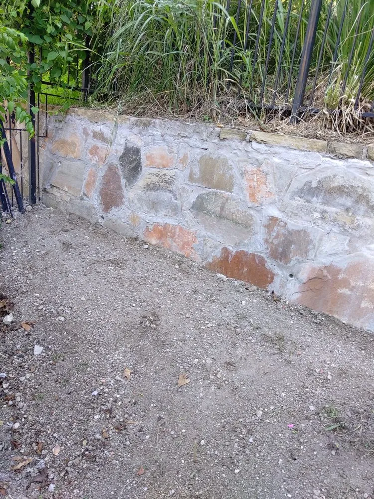 Reliable yard cleanup service for residential properties across Edgewood, TX - Martinez Lawn Services