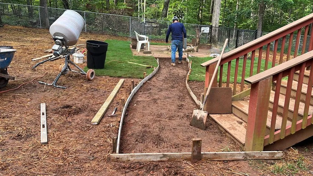 Custom lawn care service with custom design across Sunny Side, GA - Martinez Lawn Services