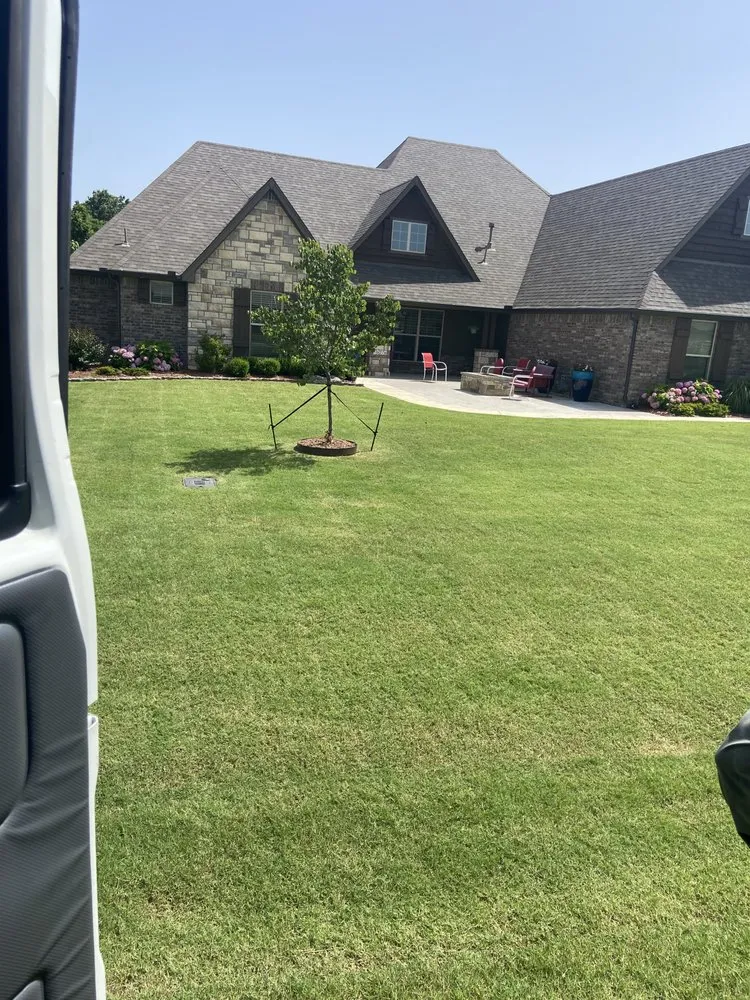 Local residential landscaping experts serving Tulsa, OK - Martinez Lawnscape